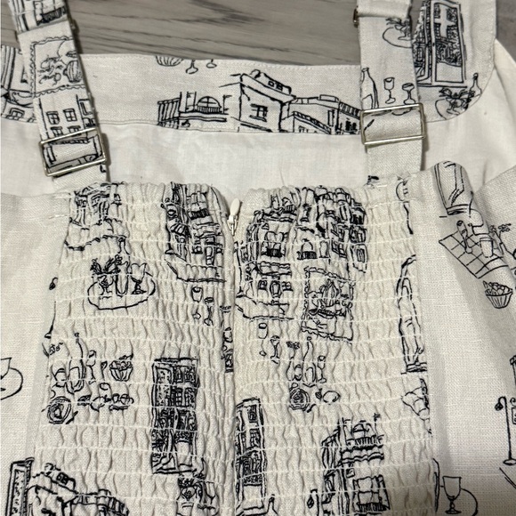 Abercrombie & Fitch Cream Graphic Mini Dress - Picture 10 of 10